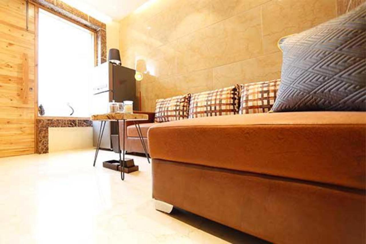 Divine Studios Rajouri Garden New Delhi Exterior photo