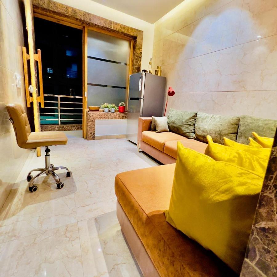 Divine Studios Rajouri Garden New Delhi Exterior photo
